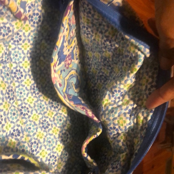 Vera Bradley purse. Colors green blue and white. Measures 10x5x4 - Picture 7 of 9